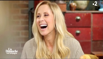 UN DIMANCHE À LA CAMPAGNE